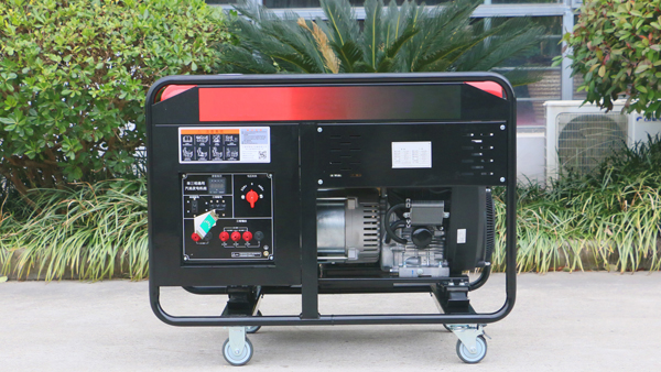 What is the difference between a gasoline generator and a diesel generator?
