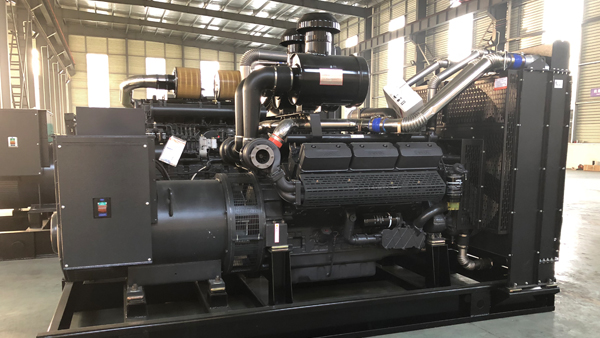 The basic working principle of 300KW diesel generator set thermostat?